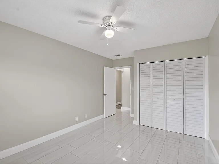 484 Springdale Cir #48D — Photo 32