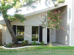 312 Peninsula Dr, Lakewood Village, TX 75068