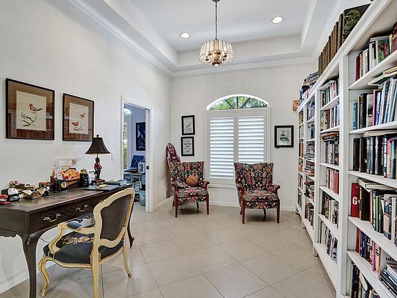 5th image of 2756 NE 35th Street