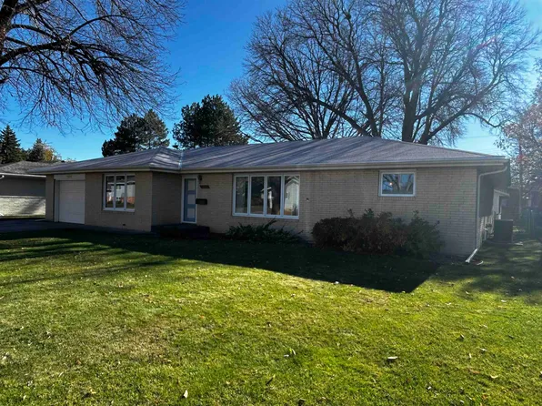 2208 W E St., North Platte, NE 69101