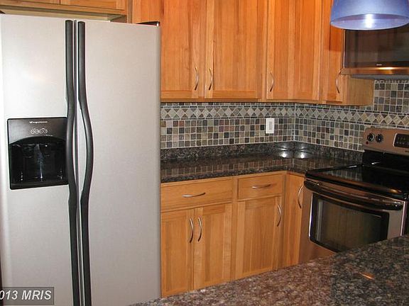 2nd image of 7924 Carrousel Ct