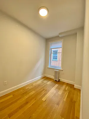 Rented by Waverly Realty Associates | media 29