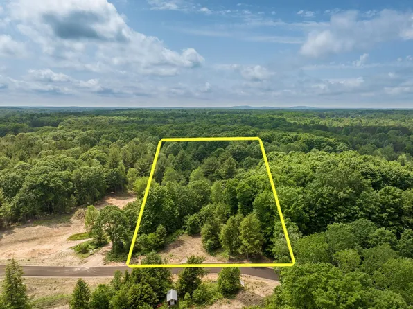 4735 Leaning Birch Dr #1, Traverse City, MI 49685