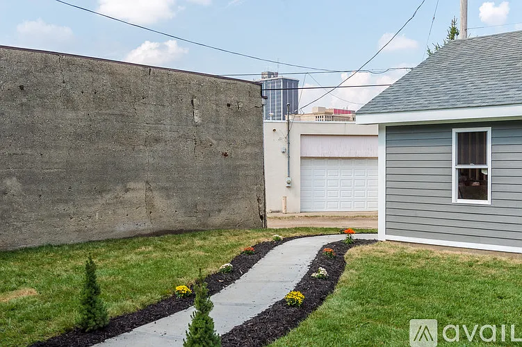 41 Green St — Photo 60
