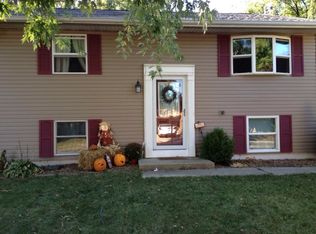 48 Poplar Dr, Tuscola, IL 61953