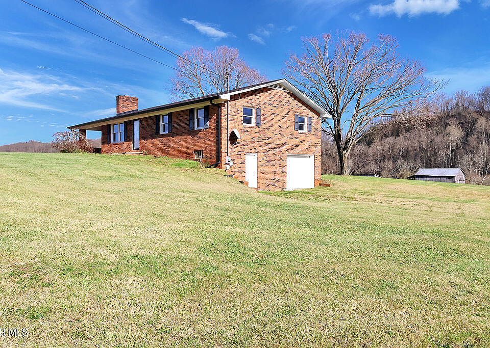 1st image of 844 Stanley Valley Rd