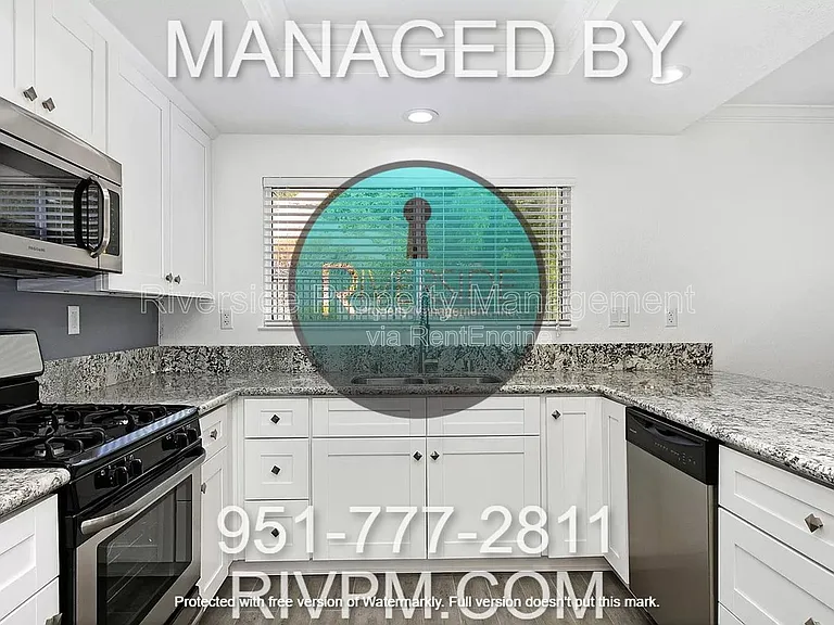 549 Bruin Dr — Photo 16