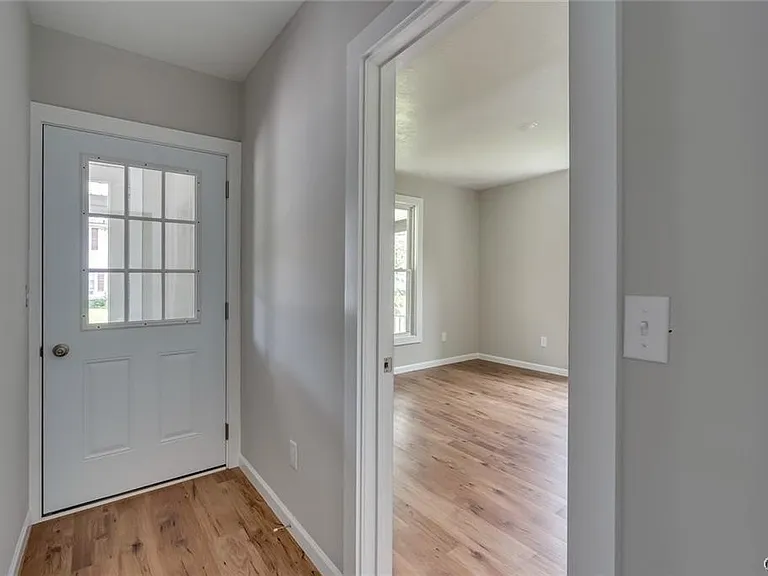 125 N Hamilton St — Photo 9