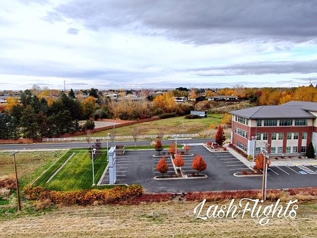 2nd image of 1279 SE Commercial Dr