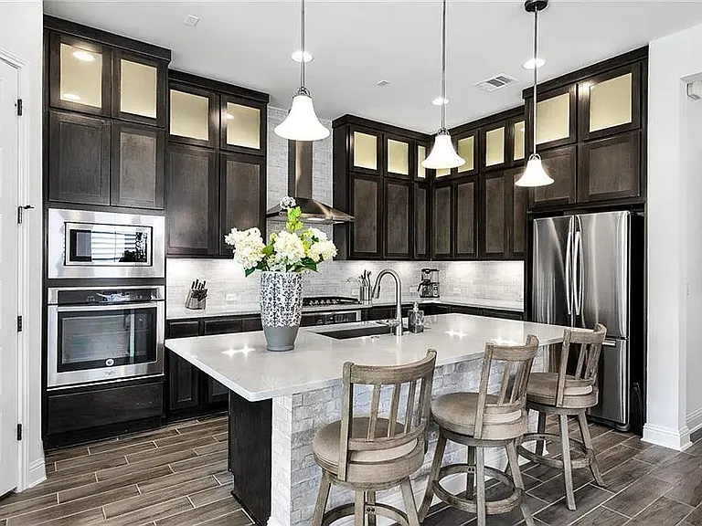 10709 Twisted Elm Dr — Photo 3