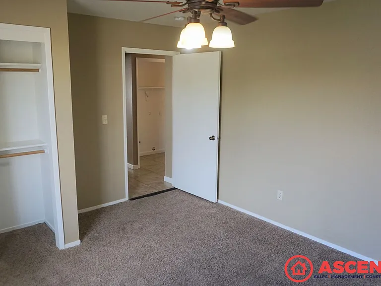 9521 Thistlewood Ct (W & A) — Photo 9
