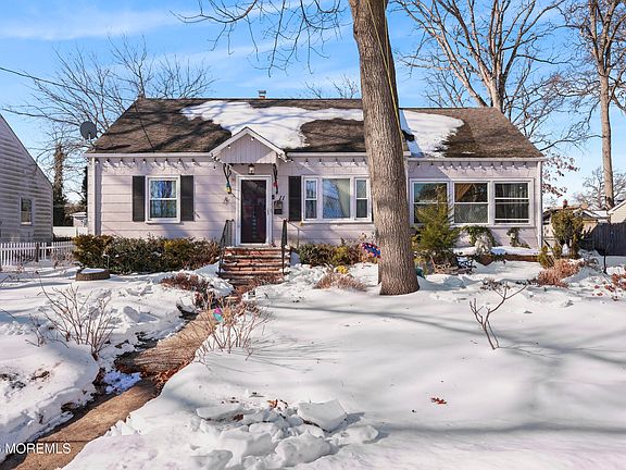 2nd image of 11 Poplar Avenue
