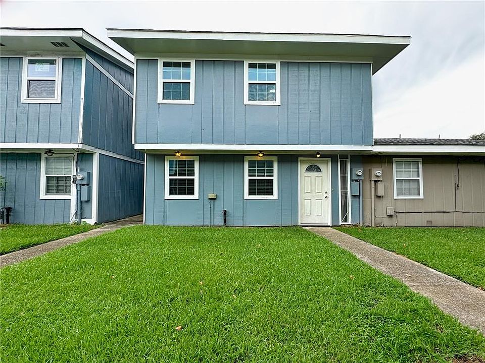 1st image of 9 Sweet Gum Ln