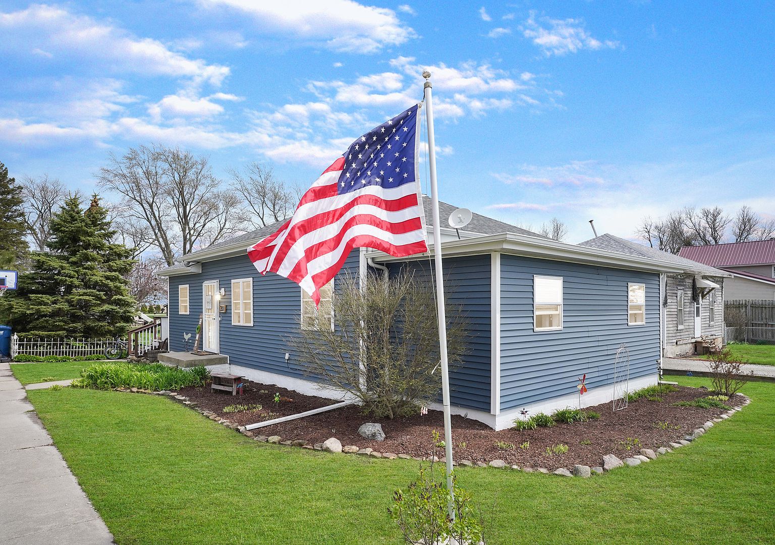 301 S Koch St, Cooksville, IL 61730 Zillow