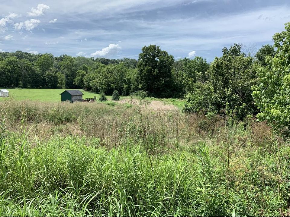 2nd image of 205 Davy Crockett Rd