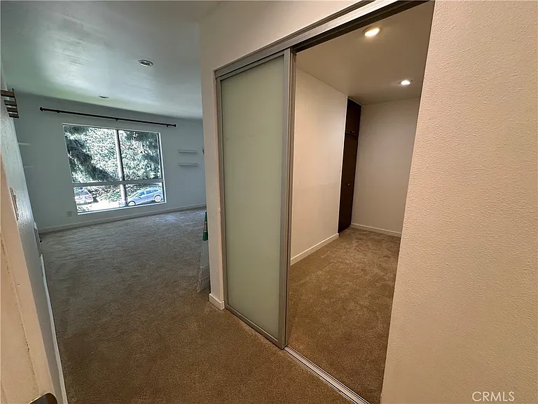 1222 N Olive Dr — Photo 4