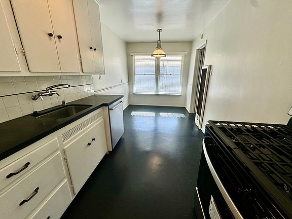 2nd image of 1129 17th St #C1
