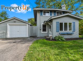 26071 W Heart O Lakes Blvd, Antioch, IL 60002