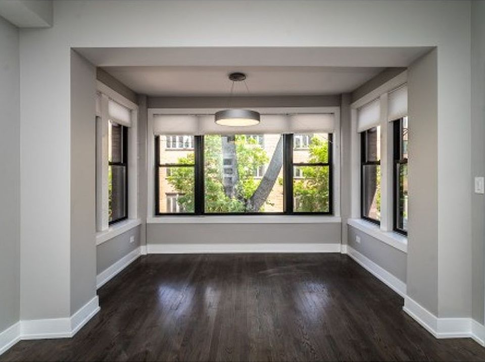 1st image of 1120 N Oakley Blvd APT 2