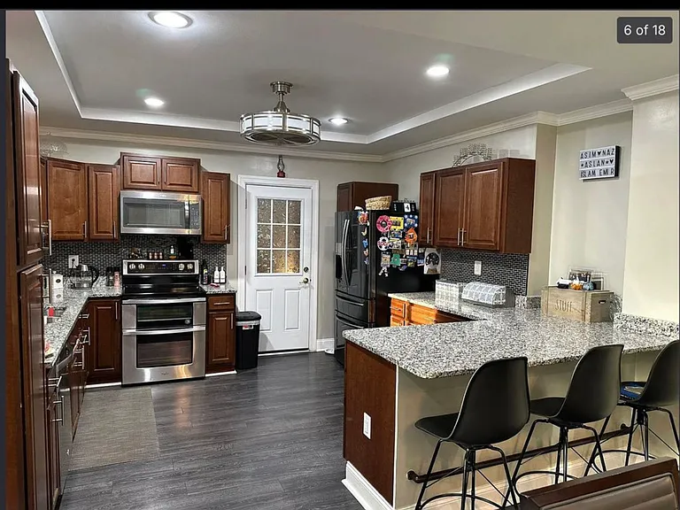 2535 Barracks Rd #4 — Photo 6