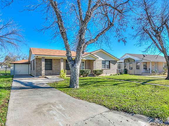 2nd image of 210 Lipan Dr