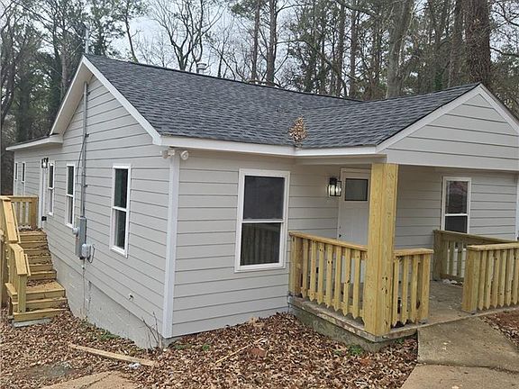 3rd image of 172 Polar Rock Rd SW