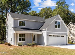 340 Star Hill Dr, Cape Carteret, NC 28584