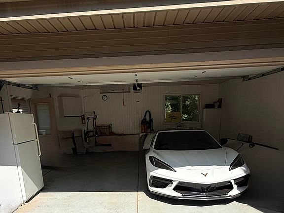 4th image of 576 Fernhurst Ct