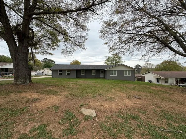 618 Hillside Dr, Cedartown, GA 30125