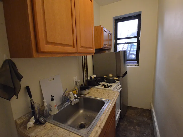 55 Burbank St #5 — Photo 4