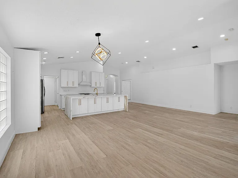 11728 Dove Hollow Ave — Photo 30