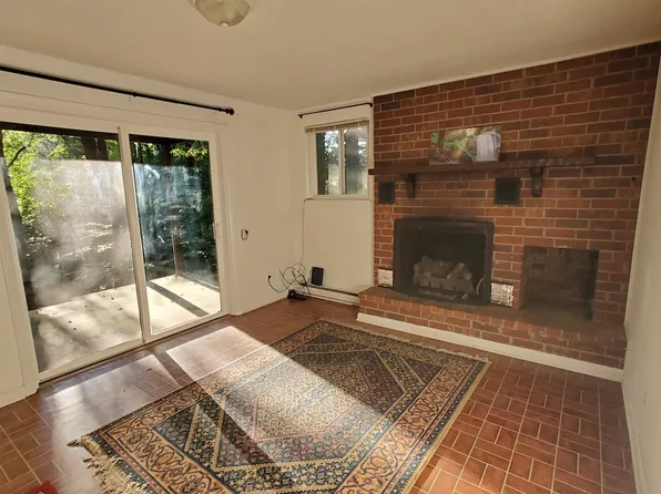 (undisclosed Address), Hendersonville, NC 28739