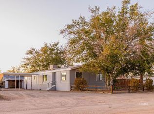 1405 Oak Ln, Ridgecrest, CA 93555