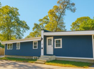 304 Tiogue Ave APT C, Coventry, RI 02816