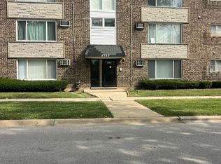 5720 W 108th St #1D, Chicago Ridge, IL 60415