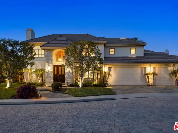 17653 Royce Dr W, Encino, CA 91316