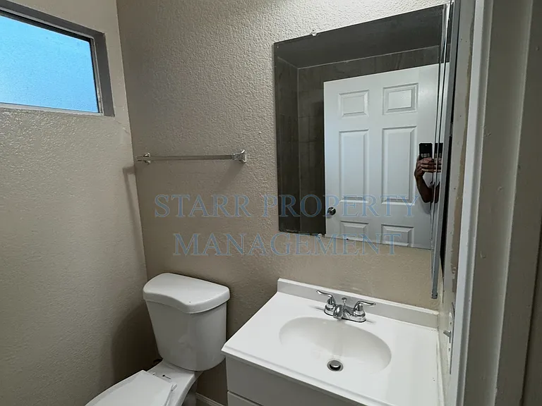 3591 Quail Lakes Dr #121 — Photo 8
