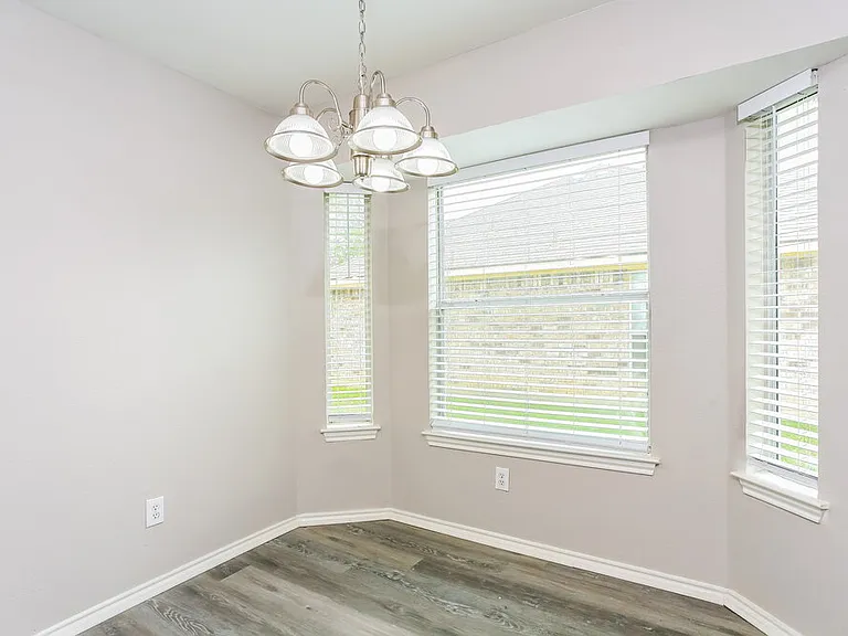 2716 Wild Grove Ln — Photo 7