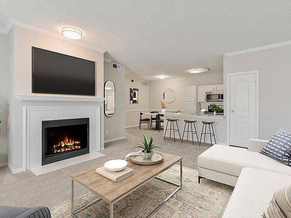 Estates at Las Colinas - U Renovation