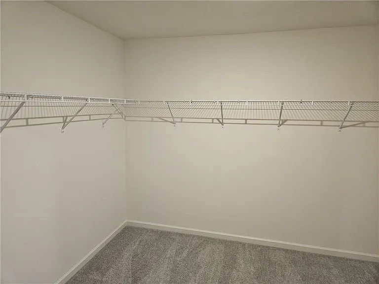 326 Silverton Dr — Photo 21