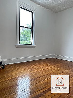 5th image of 4202 Ditmars Blvd APT 2R