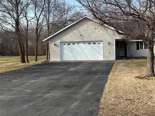 310 Willink Drive, Baldwin, WI 54002