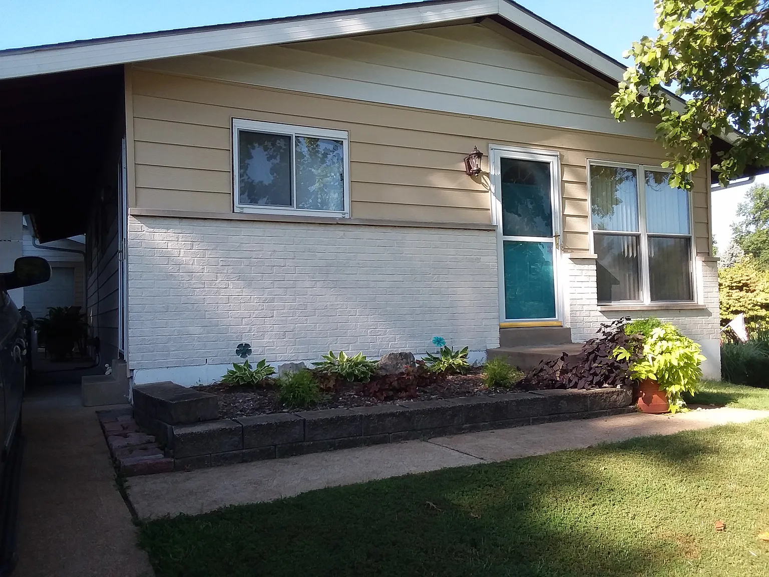 152 Stallard Ln photo 1
