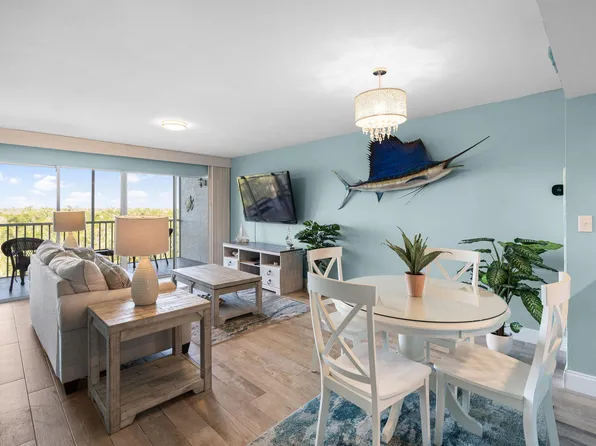 200 Stevens Landing Dr #B-305, Marco Island, FL 34145