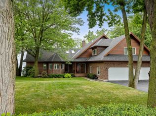 302 Maquam Shore Rd, Saint Albans, VT 05488