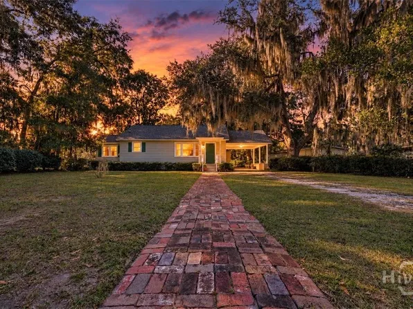 5605 Jasmine Avenue, Savannah, GA 31406