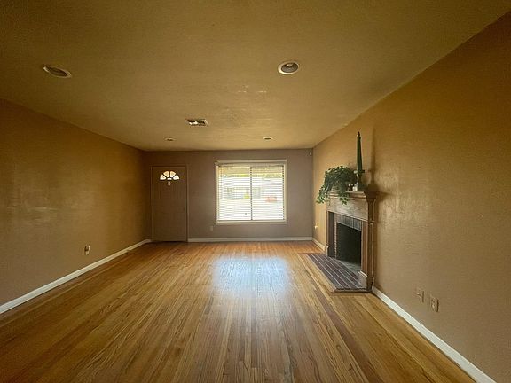 4th image of 4518 Goya Pkwy