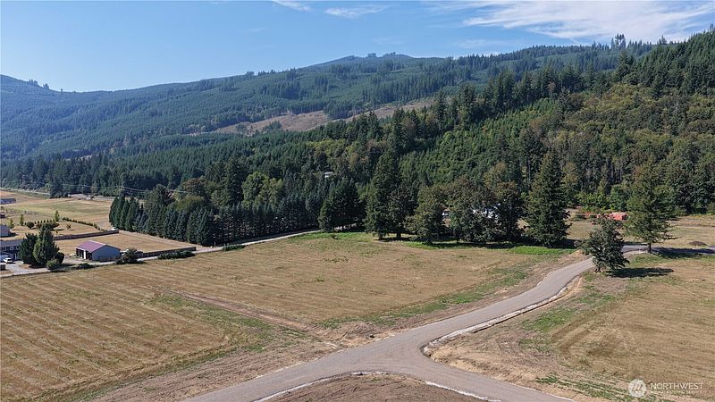 3rd image of 158 Sawmill Road