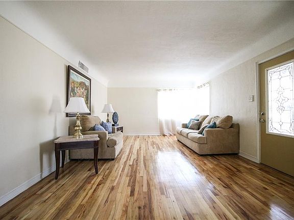 4th image of 1607 Saint Johns Dr