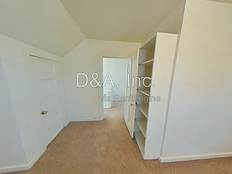 443 NW 14th St — Photo 7
